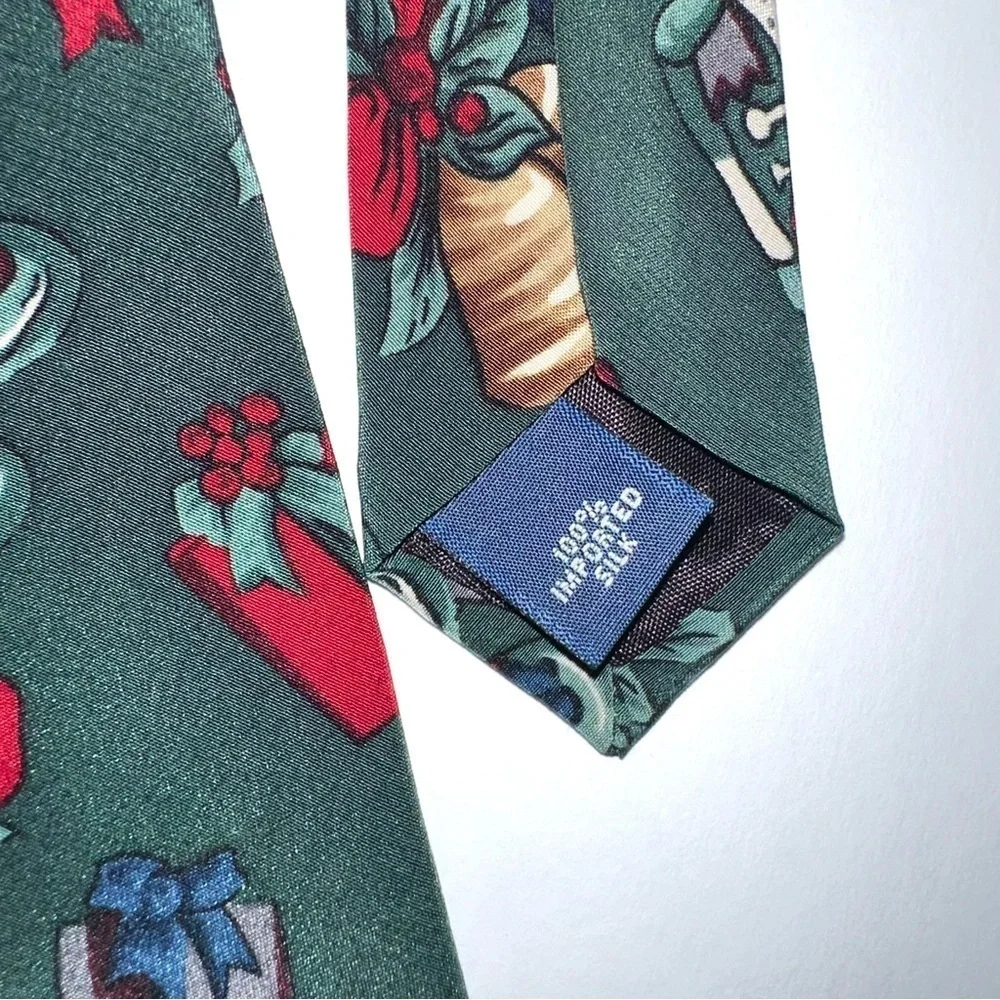 Zylos George Machado Christmas Nutcracker Teddy Bear 100% Silk Tie O/S